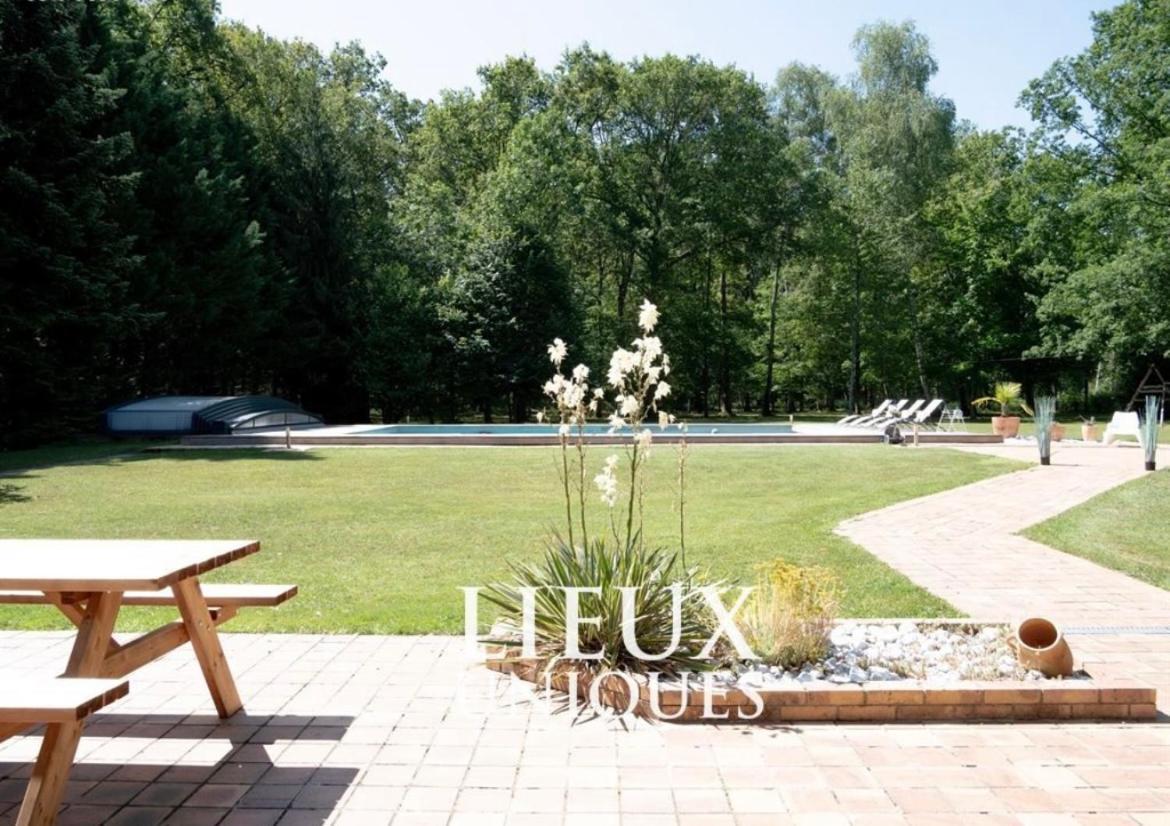 Magnifique Villa Avec Piscine En Sologne Vouzeron Eksteriør billede
